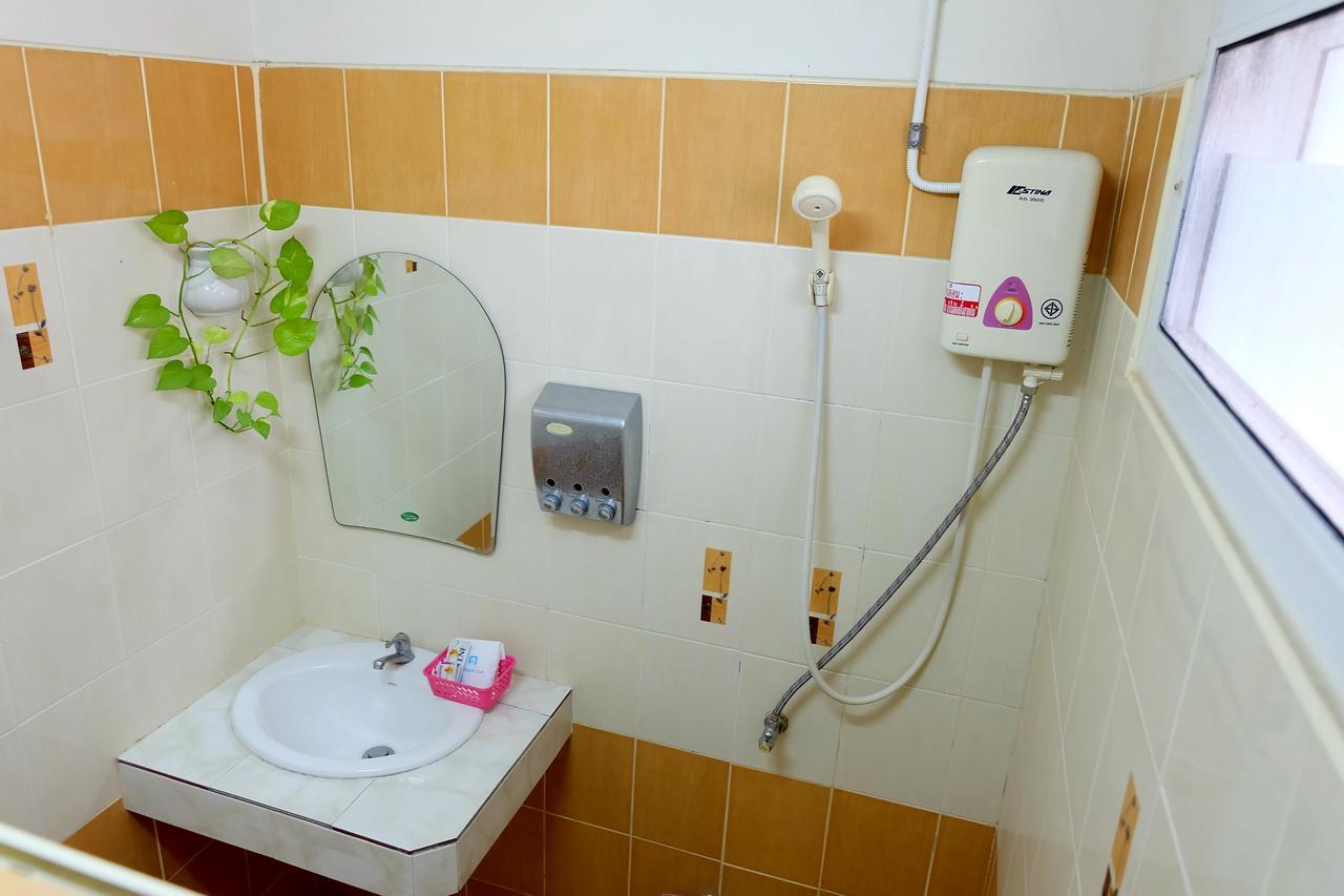 Siam House Interplace Lop Buri Buitenkant foto
