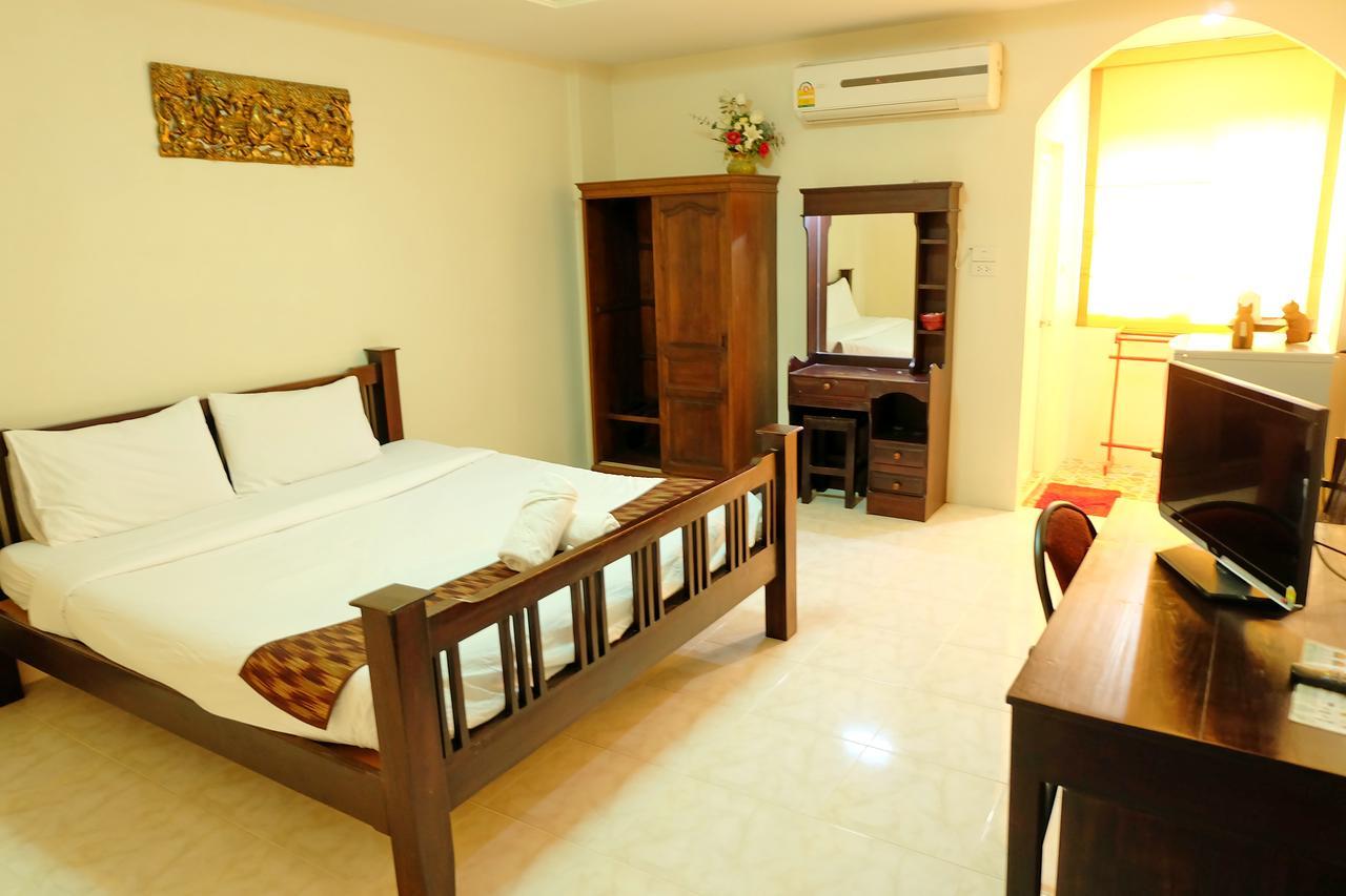 Siam House Interplace Lop Buri Buitenkant foto